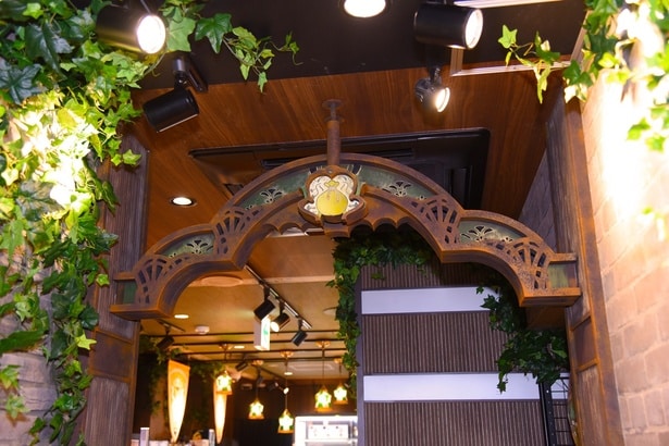 物語の始まりの地のひとつ・グリダニアを彷彿とさせる装飾もあり