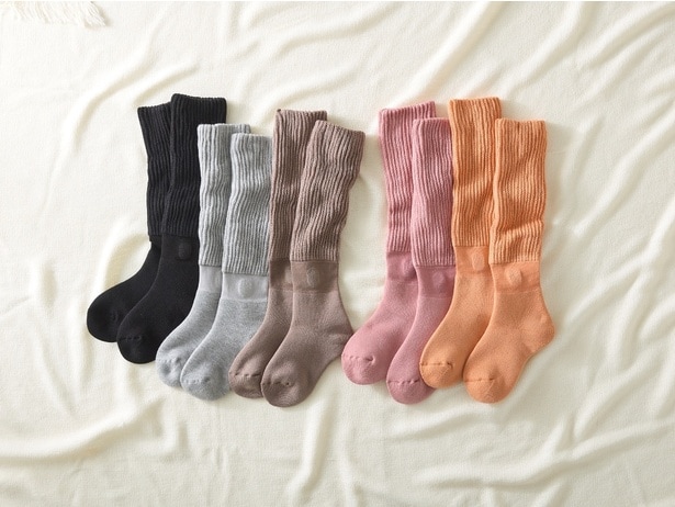 【写真】「まるでこたつソックス」(各1980円)。写真は2026年1月時点のカラー展開