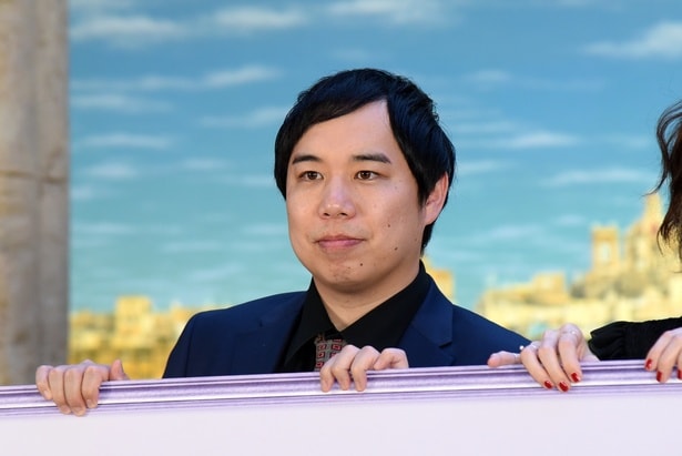 「ラブパワーキングダム2」のMCを務める、霜降り明星のせいやさん