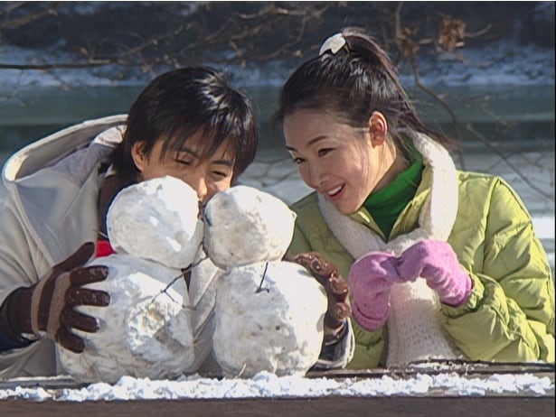 【写真】雪だるまのキスシーンは“冬ソナ”を象徴する名場面