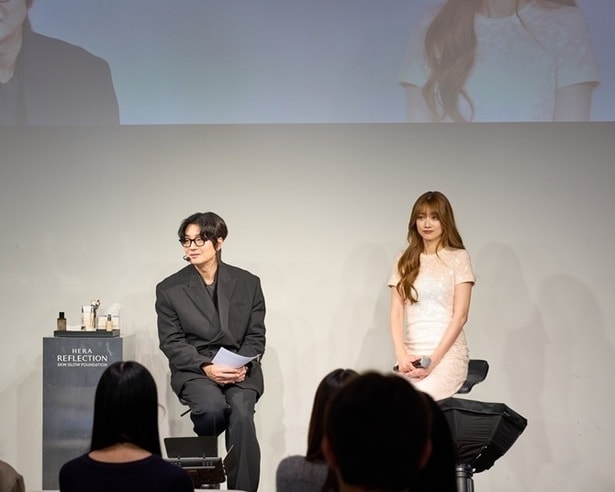 【写真】イ・ジンスさん(左)が語る新製品の魅力とは？製品の詳細も詳しくチェック