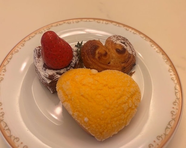 キュートなハート型のパンも