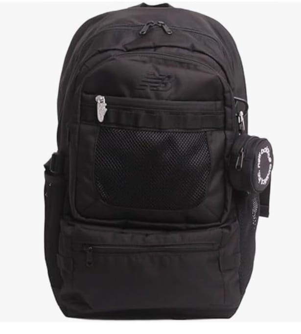 ぽんぽん入れてもまだ余裕。軽くてタフな頼れるやつ【ニューバランス】のリュックがAmazonに登場中‼