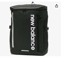 荷物いっぱいの日も余裕。ざくざく入れてそのまま出発【ニューバランス】のリュックがAmazonに登場中‼