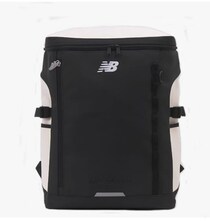 学校も遊びも全部まかせる、頼りがいバツグンのボックスリュック【ニューバランス】のリュックがAmazonに登場中‼