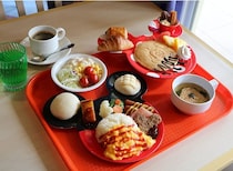 東京ディズニーセレブレーションホテルでコスパ抜群の朝食を！ミッキーのパンケーキや焼き立てパンに注目