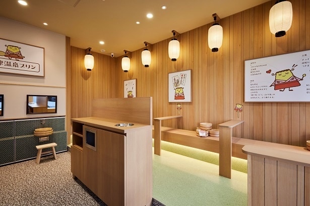 「湯もみ」をイメージした風呂場そのままの店内