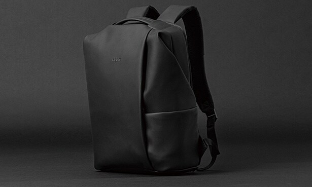 マット素材でモダン印象を演出