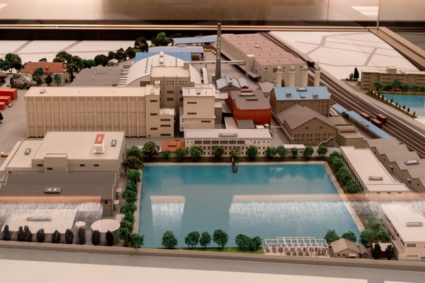 ヱビスビールの工場を再現した模型