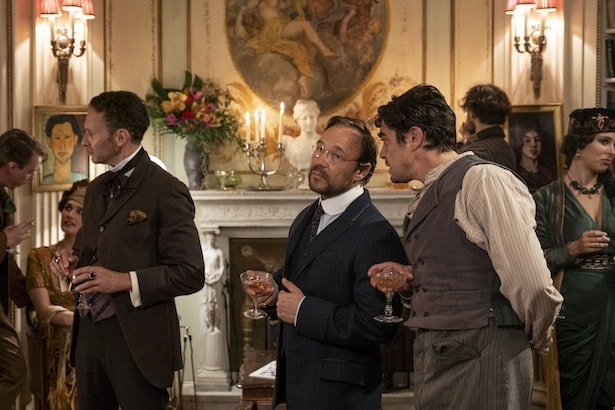 モディリアーニの友人であり画商のズボロフスキ(スティーヴン・グレアム)