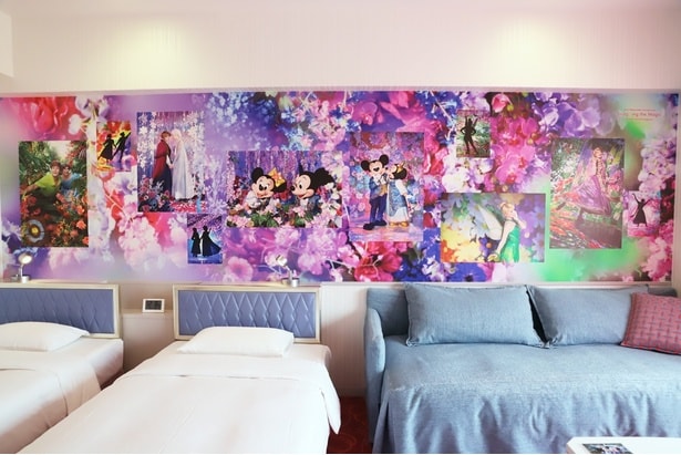 ディズニーの仲間たちをそばに感じながら、特別なホテルステイを楽しめる