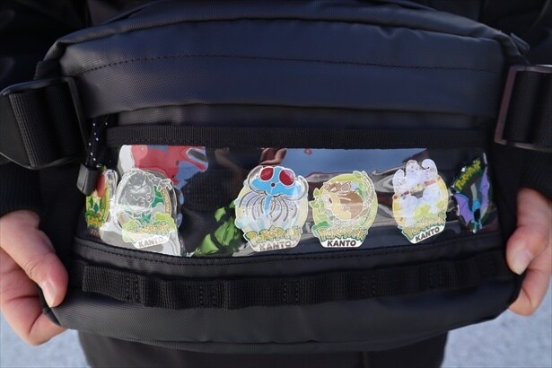 ピンバッジはカヤツリタウン内でトレードが可能だ