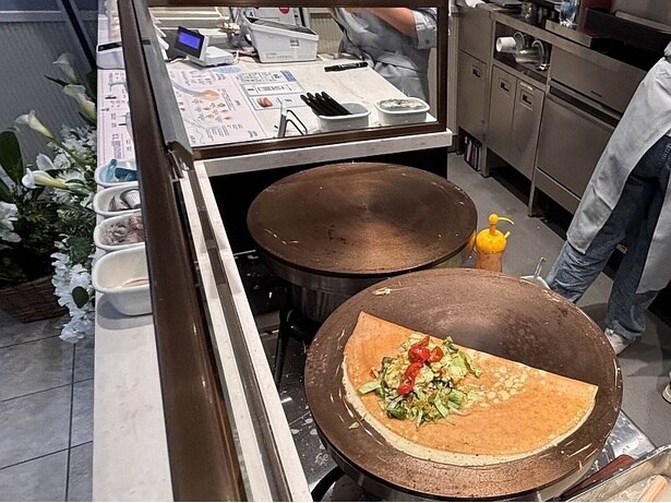 ライブキッチンがあるのも池袋サンシャインシティ店の特徴