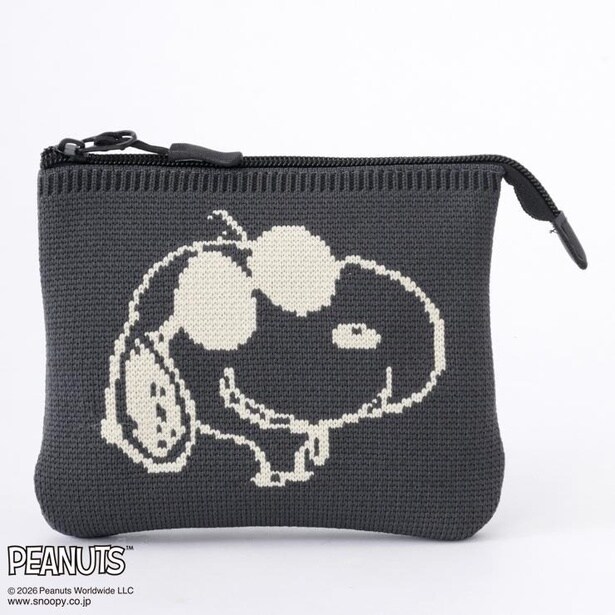 「ニットポーチ(ブラック)」(1430円)