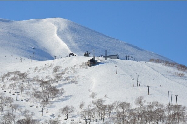 3月以降も標高の高いエリアでは良好な雪質がキープされている