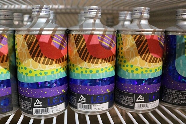 直売所限定の「鳴門鯛LED無濾過生原酒(720ml 2750円)」。徳島県が開発した酵母「LED夢酵母」を使用した「鳴門鯛LED」の無濾過生原酒で、搾りたてのフレッシュな味わいが楽しめる