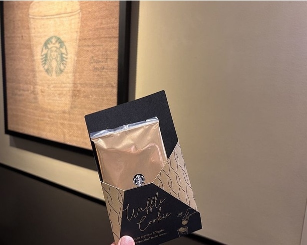 別添えのワッフルクッキー