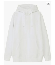 これ一枚でサマになる！立体ロゴがしっかり映えて、裏起毛でぬくぬくあったかい【ザノースフェイス】のスウェットがAmazonで今チェックできるよ！