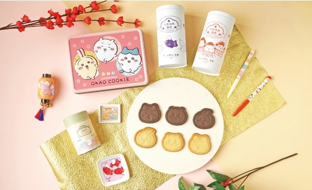 ちいかわもぐもぐ本舗 川越店のオープン1周年を記念して、限定マスコットやおめでたいデザインの新商品が登場！