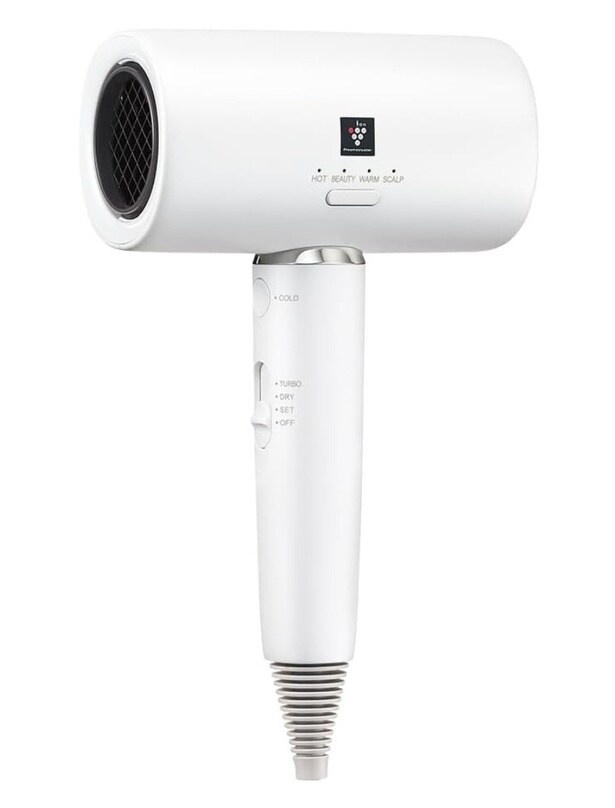 速く乾いて、しっとり仕上がる。コンパクトに詰め込んだ美髪テクノロジー【シャープ】のドライヤーがAmazonに登場!