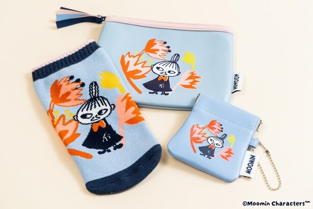 写真左が「あれこれポーチ」(880円) 、写真中央が「フラットポーチ」(2310円) 、写真右が「バネポーチ」(1430円)