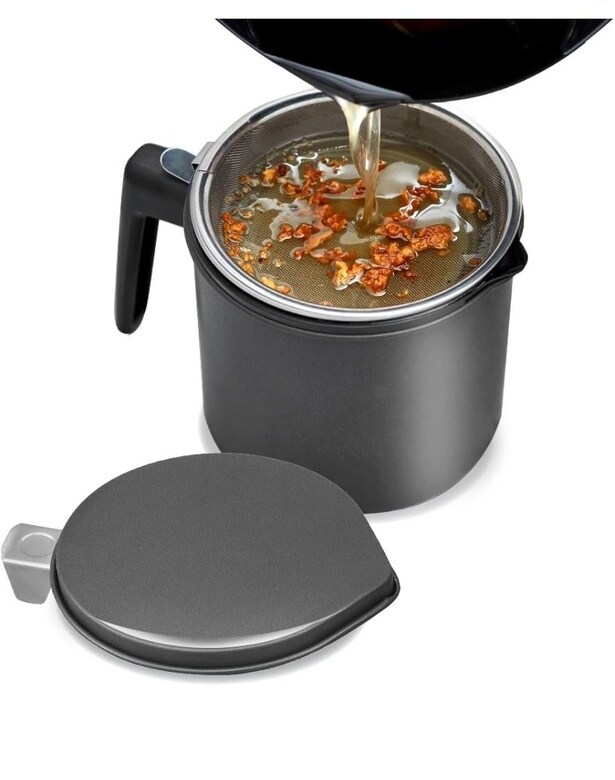 きれいに濾して、賢く使う。油を長く美味しく活かす【アイリスオーヤマ】のオイルポットがAmazonに登場!