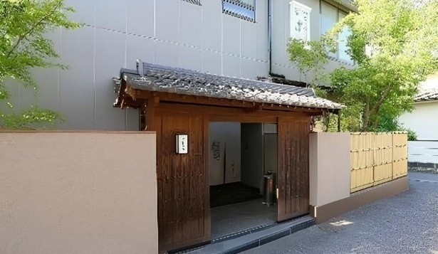 「料亭やまさ旅館」のすっぽんのフルコースを食べ、体の内側から美しくなろう