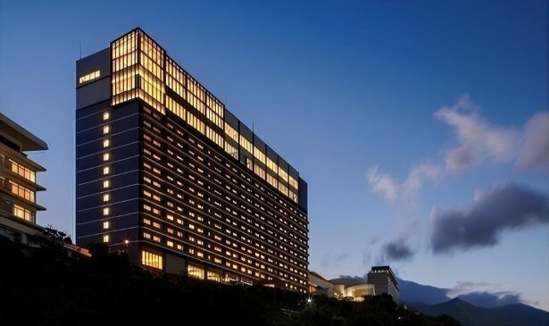 ファミリー層に人気のイメージが強い「別府温泉杉乃井ホテル」だが、新館「星館」は贅沢な大人の雰囲気！