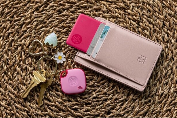 貴重品がより華やかになる「Tile スターターパック」(8240円)