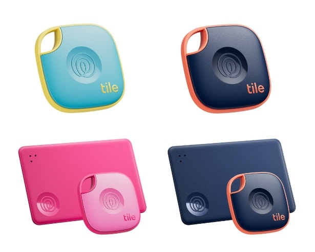 【写真】新ラインナップの「Tile Mate(ライトブルー、ネイビー)」と「Tile スターターパック(ピンク、ネイビー)」