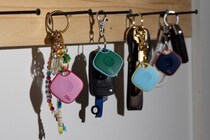 貴重品管理をおしゃれに楽しむ！カラフルでかわいいスマートトラッカー「Tile」の新ラインナップ