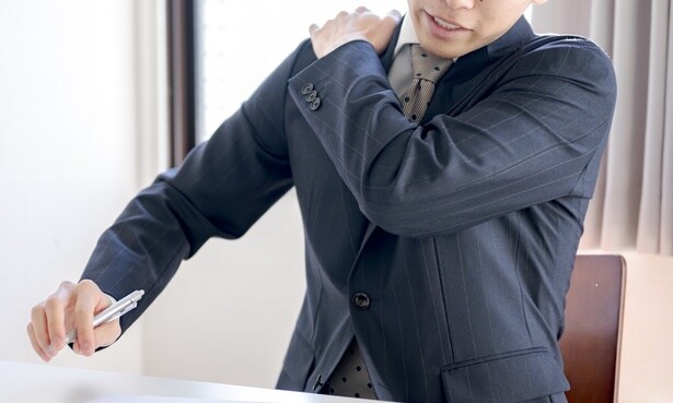 歩いたり肩を回したりすることも休憩になる