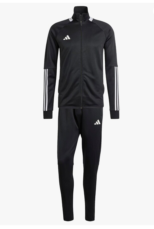 着るだけで整う、アスレジャーの王道セットアップ。【アディダス】のジャージがAmazonに登場中‼