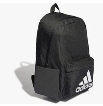 毎日を軽やかに運ぶ、クラシックデザインの頼れる相棒【アディダス】のリュックがAmazonに登場中‼