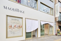 マキアージュのカフェイベントが表参道で2月23日まで開催中！「白玉ファンデ美容液」の世界観を再現