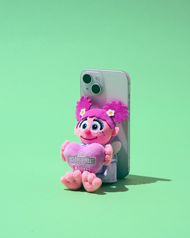 「ぬいぐるみスマホスタンド(アビー)」(3520円)