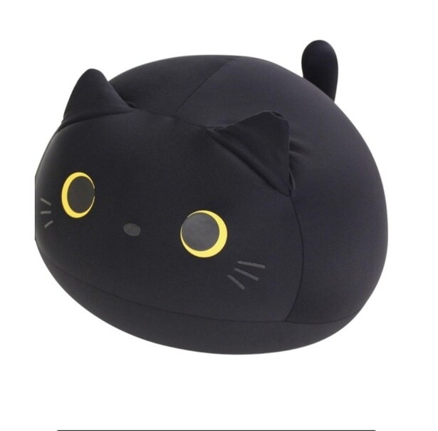 かわいいだけじゃない!抱きしめるたびにパウダービーズの心地よさが広がる【モグ】のクッションがAmazonに登場中‼