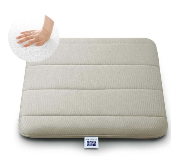 座るたびに軽やか！反発力で長時間も快適に【エアウィーヴ】のクッションがAmazonに登場中‼