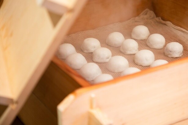 「菓子舗井村屋」の和菓子(酒々まんじゅう芳醸菓)