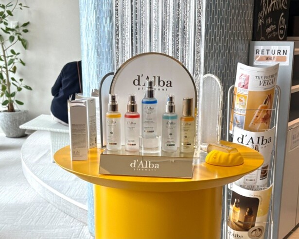 9階のd'Albaコーナー。カフェも併設