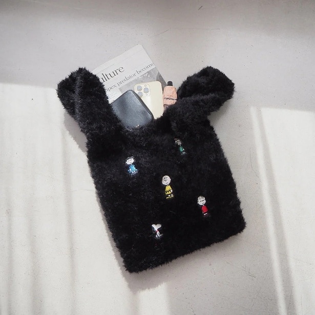 ブラックはピーナッツ・ギャングが勢ぞろい