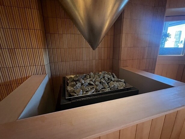 円錐状の反射板は独特で「SOUND」の象徴でもある