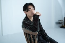 成田凌「人は信じたいものを信じる」最新作でSNSにより変貌する男を熱演。現代社会の“拡散”という恐怖