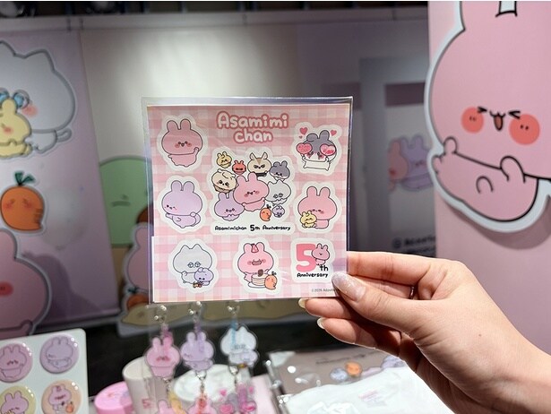 「ステッカーシート」(990円) 