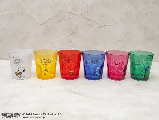 「アクリルコップ」(858円)