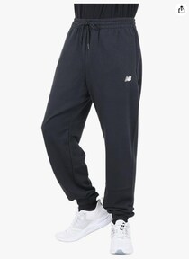 ゆったり心地よく、さりげなくスタイリッシュ。毎日に寄り添うジョガーパンツ【ニューバランス】のウェットパンツがAmazonに登場中‼