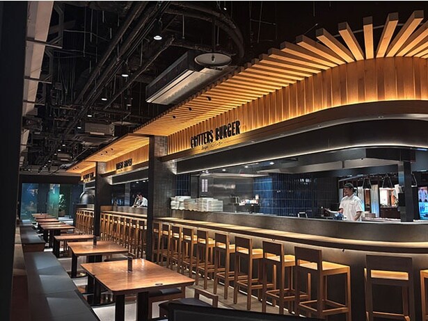 カウンター席もあり、1人で入りやすい