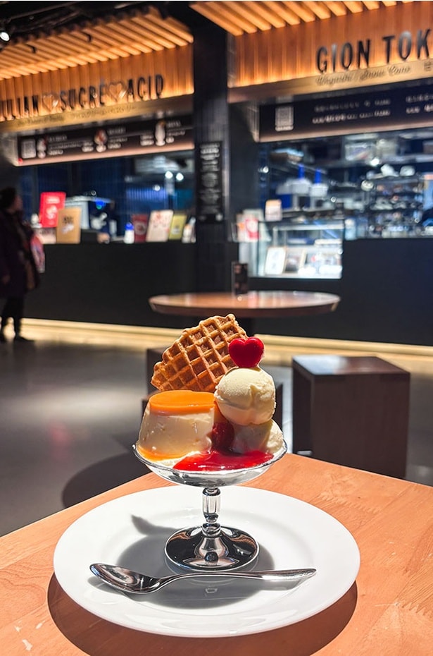 プリンアラモード(1200円)