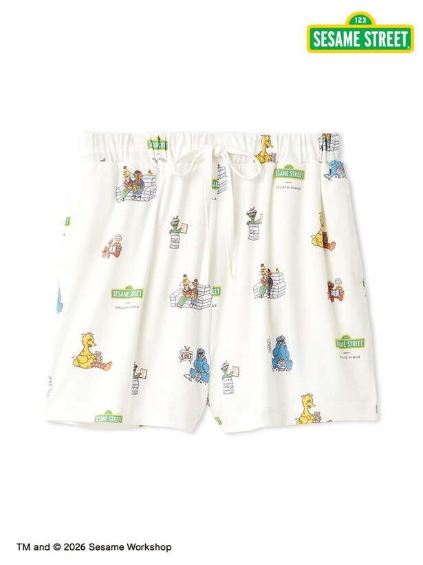 「【SESAME STREET】【レディース】総柄ショートパンツ」(5830円)
