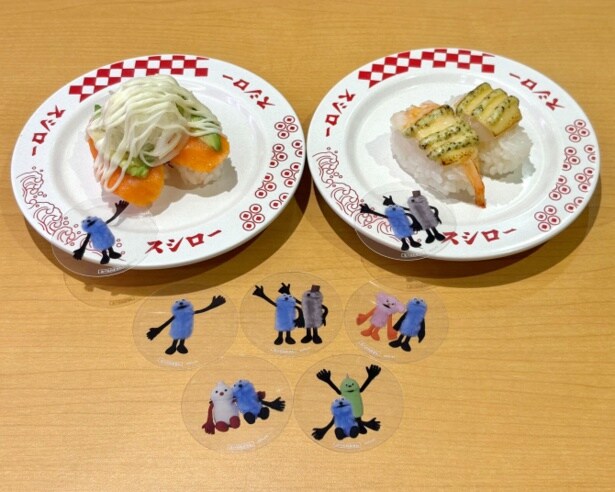 パペットスンスンコラボ限定クリアピック付き サーモンアボカド(左:250円~)とパペットスンスンコラボ限定クリアピック付き えびと蒸し帆立のバジルマヨチーズ炙り(右:250円~)